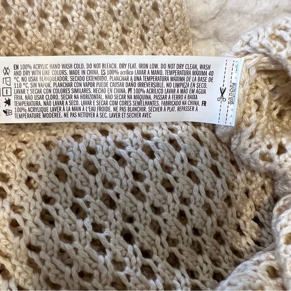 Forever 21 Open-Knit Halter Dress NWT - Picture 14 of 16